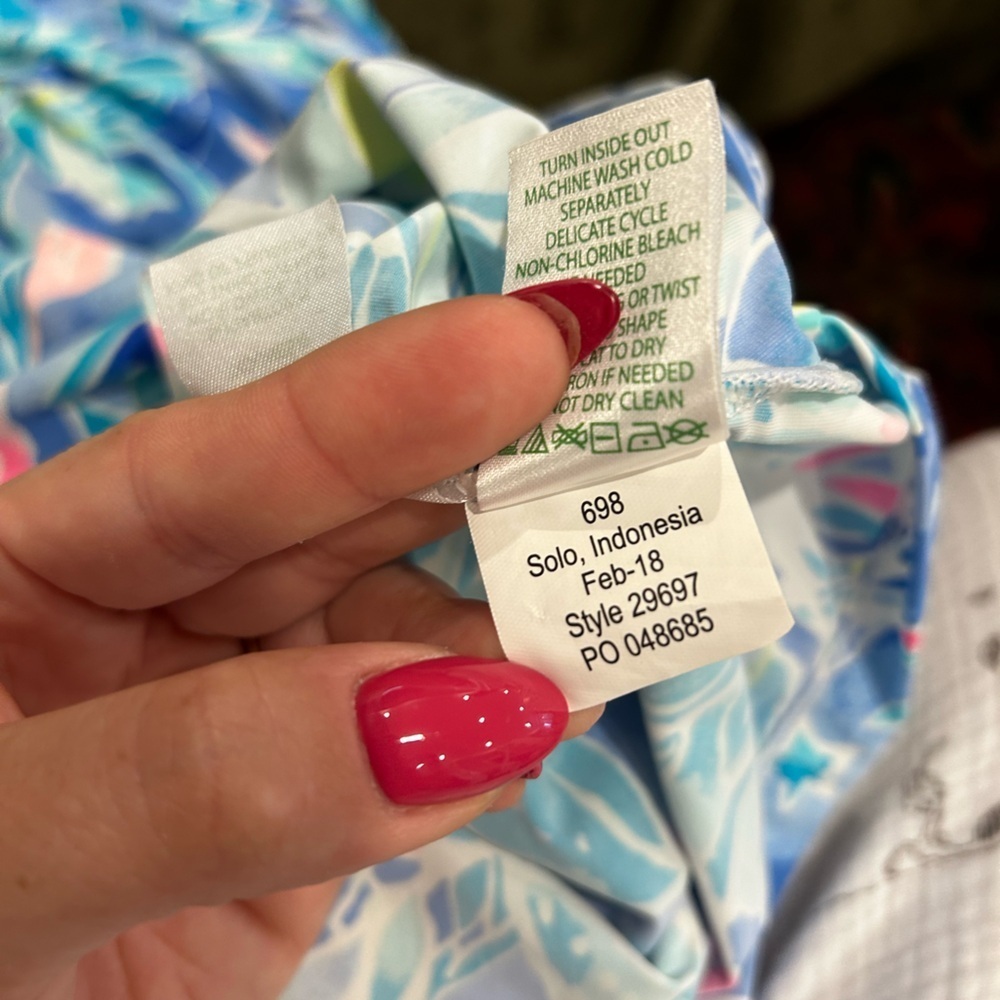Lily Pulitzer -Swimsuit Top - size Small - Picture 4 of 5